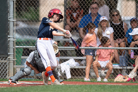 POLL_PW_CAVALIERS_VS_LONGHORNS_004