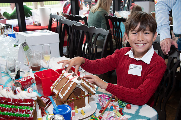 VE_2025_GINGERBREAD_PARY_0971