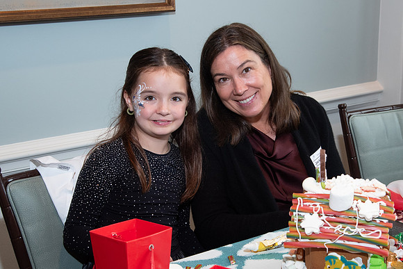 VE_2025_GINGERBREAD_PARY_0979