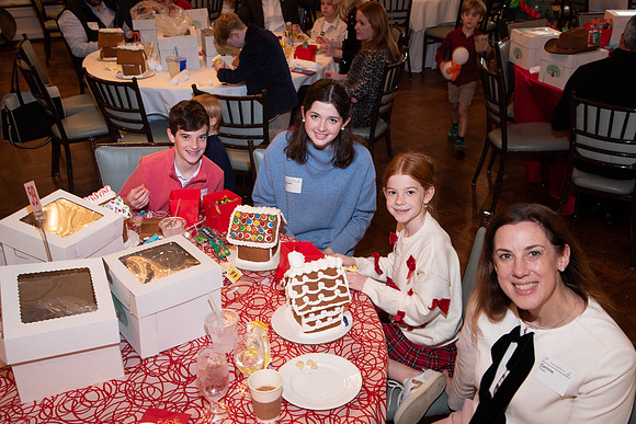 VE_2025_GINGERBREAD_PARY_0994
