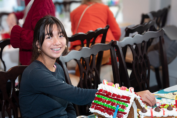 VE_2025_GINGERBREAD_PARY_1031
