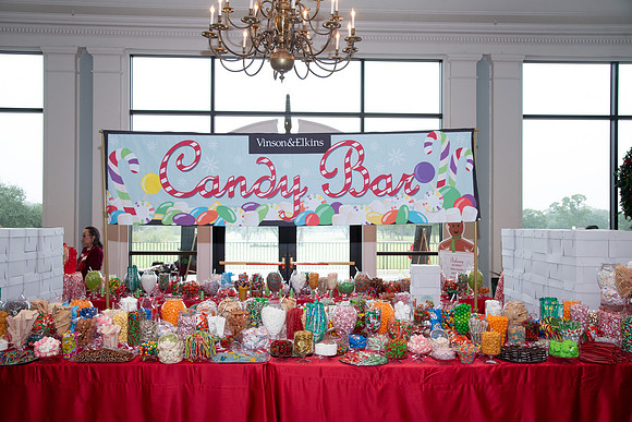 VE_2025_GINGERBREAD_PARY_1106