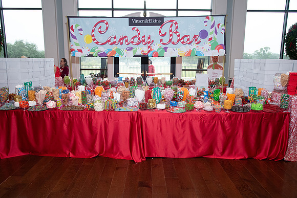 VE_2025_GINGERBREAD_PARY_1107