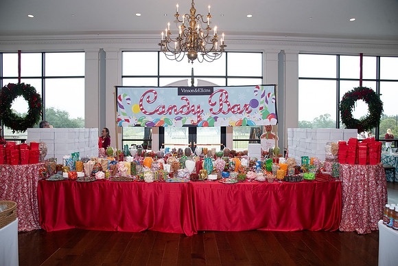 VE_2025_GINGERBREAD_PARY_1108