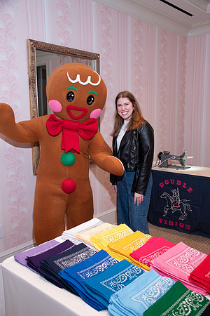 VE_2025_GINGERBREAD_PARY_1163