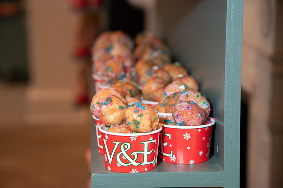 VE_2025_GINGERBREAD_PARY_1173