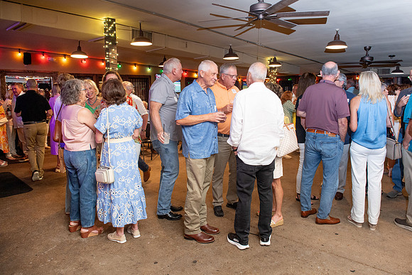 ROBERT_E_LEE_50TH_HS_REUNION_069_