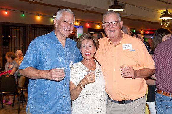ROBERT_E_LEE_50TH_HS_REUNION_074_