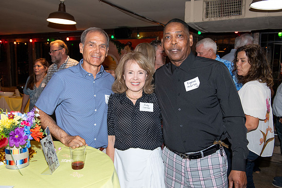 ROBERT_E_LEE_50TH_HS_REUNION_084_