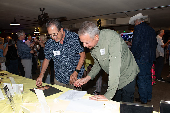 ROBERT_E_LEE_50TH_HS_REUNION_157_