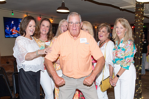 ROBERT_E_LEE_50TH_HS_REUNION_198_