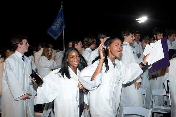KINKAID_2023_GRADUATION_SAMPLE_COLLECTION_25