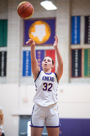 KIN_GVARBB_VS_BISHOP_LYNCH_112