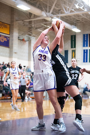 KIN_GVARBB_VS_BISHOP_LYNCH_138