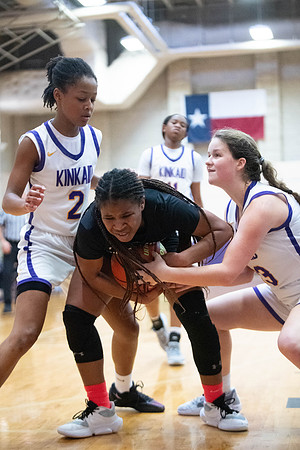 KIN_GVARBB_VS_BISHOP_LYNCH_179
