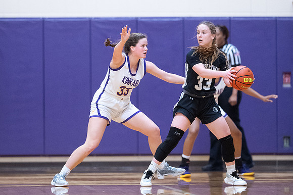 KIN_GVARBB_VS_BISHOP_LYNCH_212