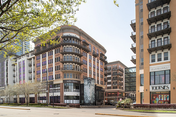 DSP_COMMERCIAL_BUILDINGS_097