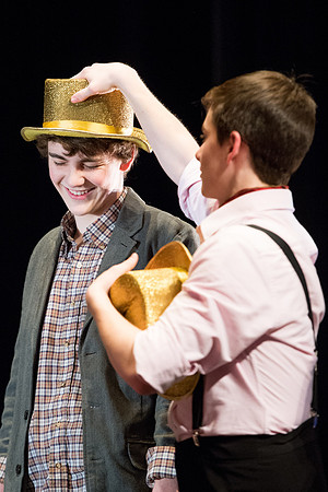 KIN_CHORUS_LINE_MONDAY_201