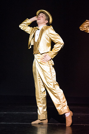 KIN_CHORUS_LINE_MONDAY_279