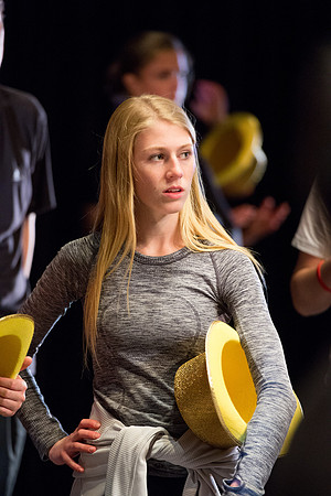 KIN_CHORUS_LINE_MONDAY_202