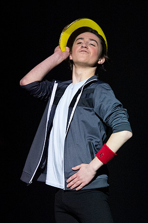 KIN_CHORUS_LINE_MONDAY_054