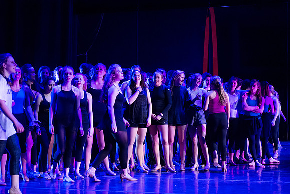 KIN_CHORUS_LINE_MONDAY_331