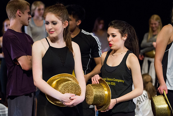 KIN_CHORUS_LINE_MONDAY_211