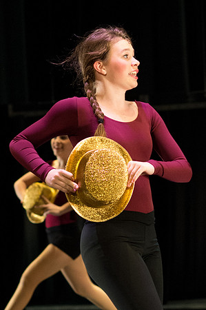 KIN_CHORUS_LINE_MONDAY_102