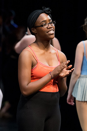 KIN_CHORUS_LINE_MONDAY_308