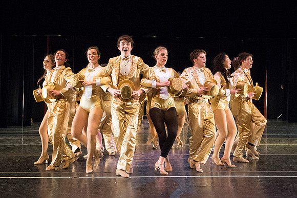 KIN_CHORUS_LINE_MONDAY_117