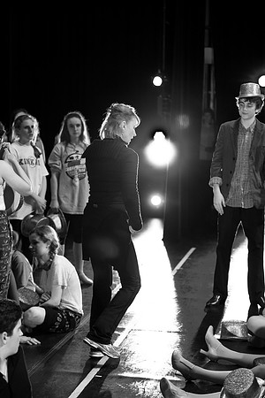 KIN_CHORUS_LINE_MONDAY_206