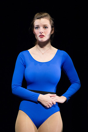 KIN_CHORUS_LINE_MONDAY_221