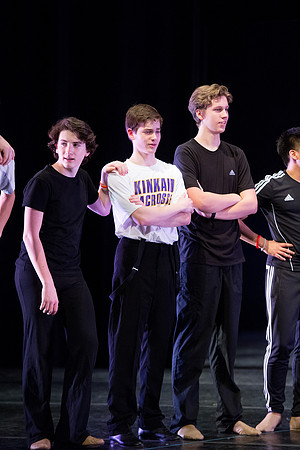 KIN_CHORUS_LINE_MONDAY_344