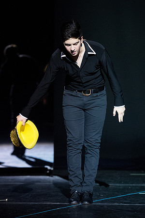 KIN_CHORUS_LINE_MONDAY_179