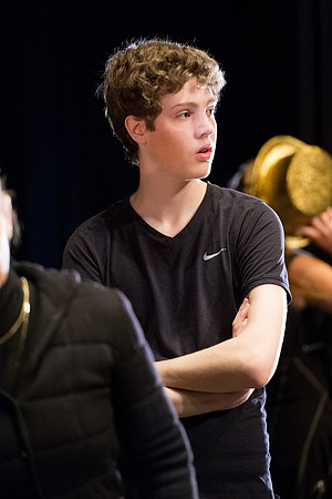 KIN_CHORUS_LINE_MONDAY_203