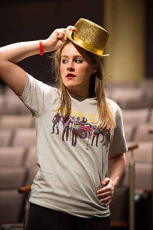 KIN_CHORUS_LINE_MONDAY_002