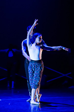 KIN_CHORUS_LINE_MONDAY_373