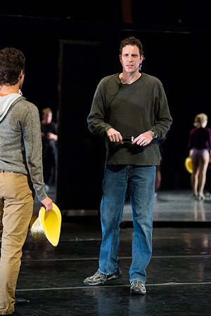 KIN_CHORUS_LINE_MONDAY_270