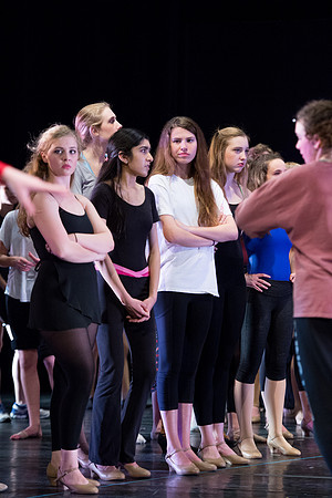 KIN_CHORUS_LINE_MONDAY_338