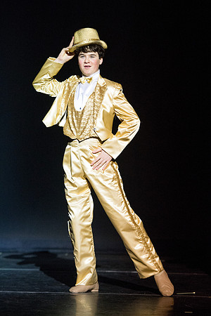 KIN_CHORUS_LINE_MONDAY_286