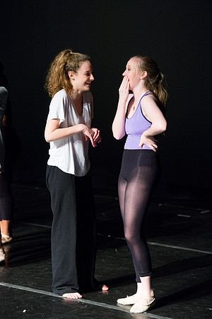 KIN_CHORUS_LINE_MONDAY_391