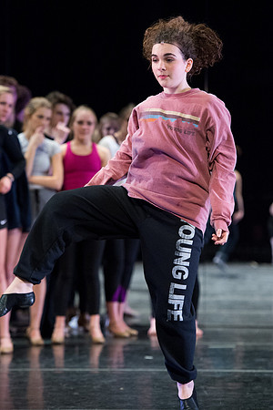 KIN_CHORUS_LINE_MONDAY_334