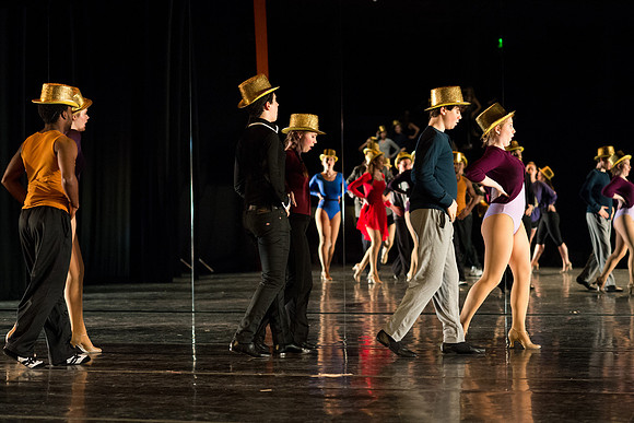 KIN_CHORUS_LINE_MONDAY_093