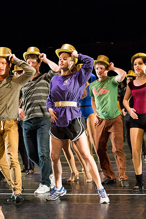 KIN_CHORUS_LINE_MONDAY_095