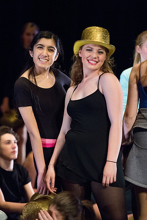 KIN_CHORUS_LINE_MONDAY_212
