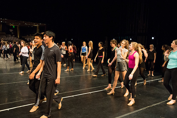 KIN_CHORUS_LINE_MONDAY_131