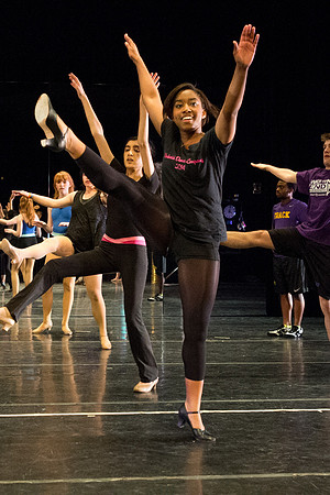 KIN_CHORUS_LINE_MONDAY_141