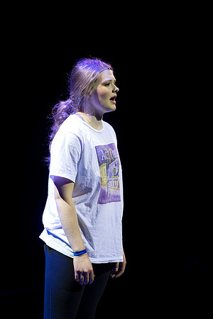 KIN_CHORUS_LINE_MONDAY_372