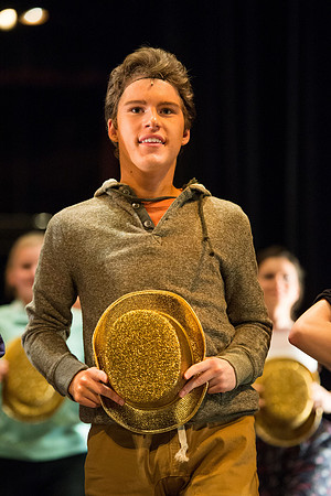 KIN_CHORUS_LINE_MONDAY_076