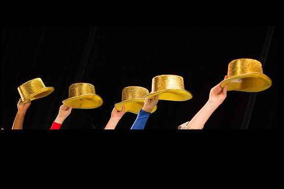 KIN_CHORUS_LINE_MONDAY_069